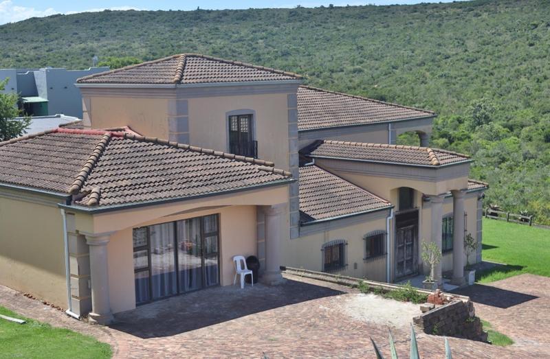 To Let 4 Bedroom Property for Rent in Oatlands North Eastern Cape